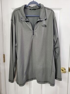 The North Face Men's Olive Green Quarter-Zip Performance Pullover